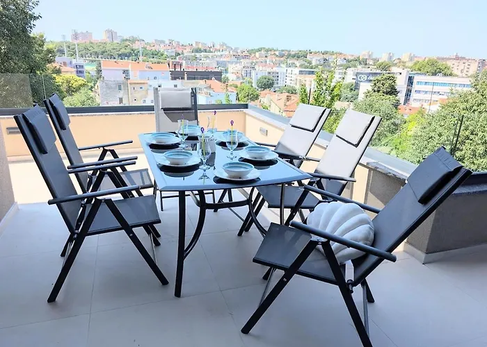 Matrix, Center, Pool Пула