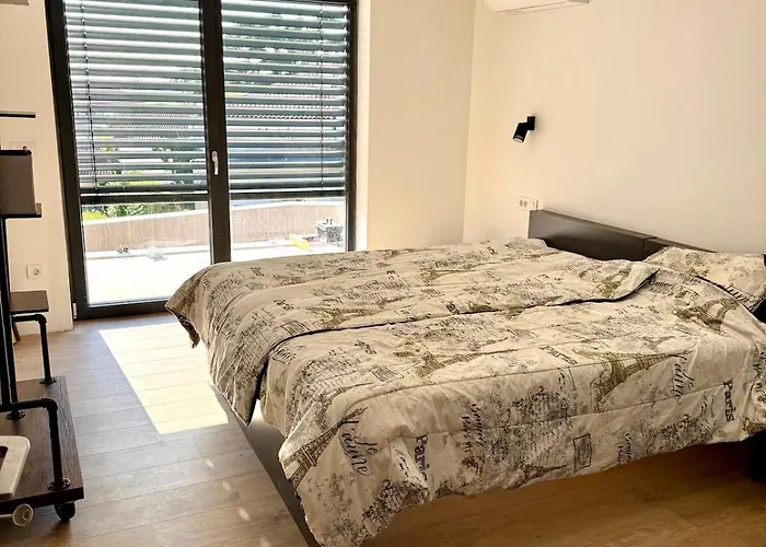 Matrix, Center, Pool Villa