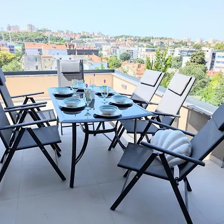 Matrix, Center, Pool Pula