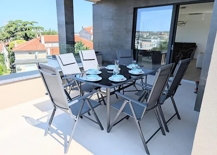 Matrix, Center, Pool Villa *